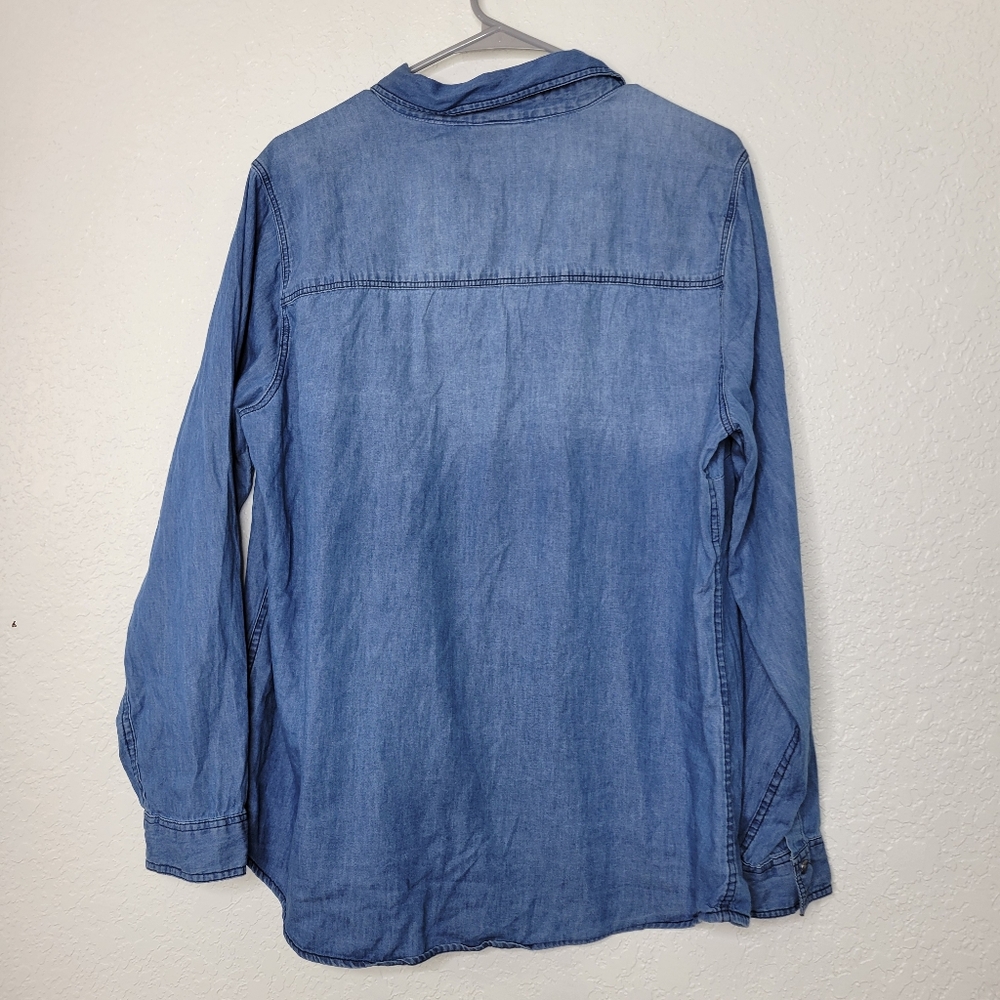Torrid Size 1 Lizzie Blue Denim Chambray Long Sleeve Slim Fit Button-Up Shirt - Picture 4 of 8